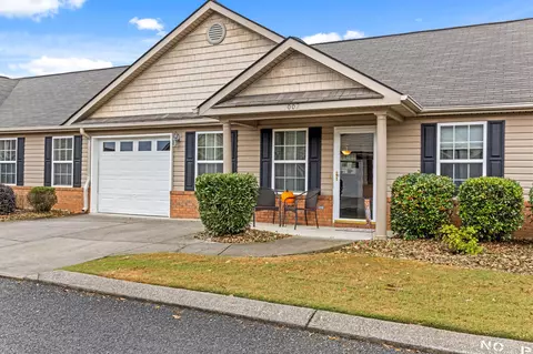 1002 Cedar Creek Dr, Rossville, GA 30741