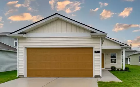 31 Stonehenge Ln S, Manchester, TN 37355