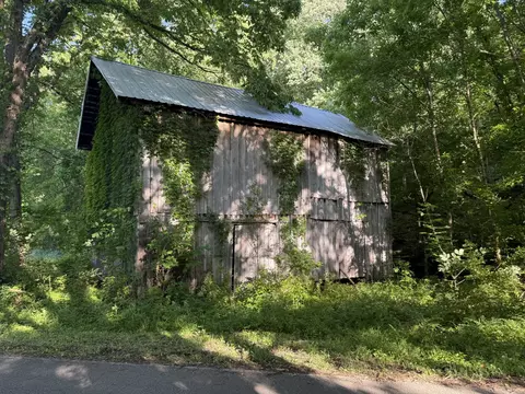 0 Slaydenwood Dr, Slayden, TN 37165