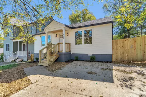 302 Marshall St E, Nashville, TN 37207