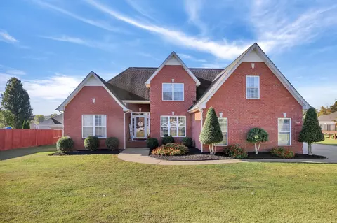 9005 Phoenix Ct, La Vergne, TN 37086