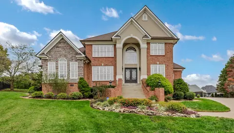 428 Treemont Dr, Clarksville, TN 37043
