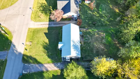 View/Area - 109 Brook Dr, Dickson, TN 37055 photo 2 of 4