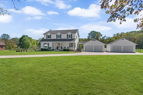 1049 Gibbs Ln, Gallatin, TN 37066