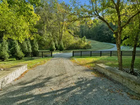 6017 Russell Ridge Ln, Franklin, TN 37064