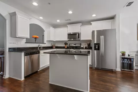 Kitchen - 1002 Muna Ct, Spring Hill, TN 37174 photo 2 of 4