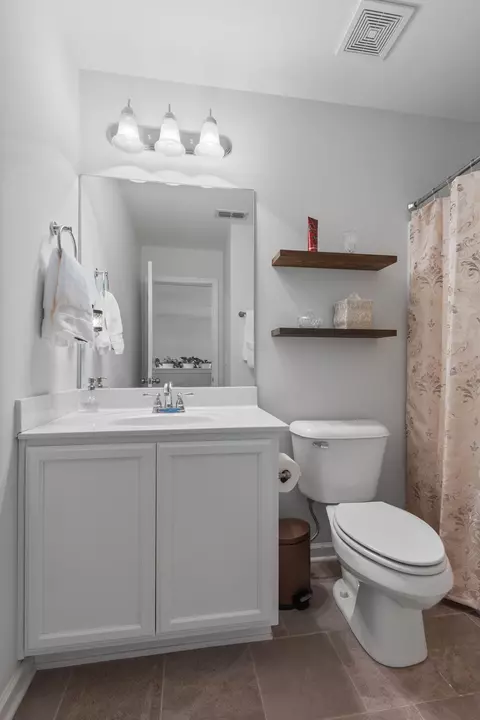 Bath - 1002 Muna Ct, Spring Hill, TN 37174 photo 5 of 5