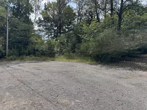 9456 Cedar Dr, Bon Aqua, TN 37025