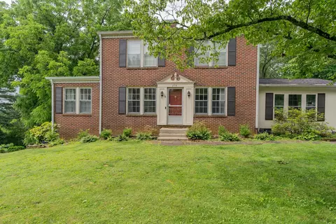 2718 Fairview Dr, Chattanooga, TN 37406