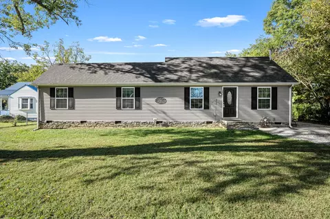 202 S Collins St, Tullahoma, TN 37388