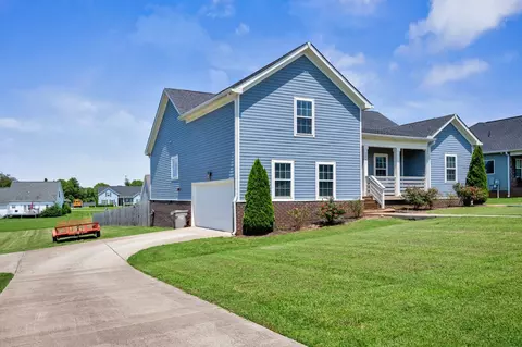 1021 Tulip Dr, Ashland City, TN 37015