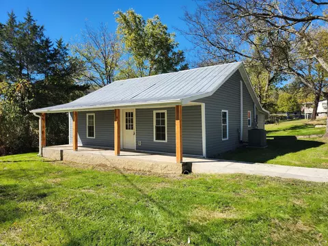 3 Civil War Dr, Brush Creek, TN 38547
