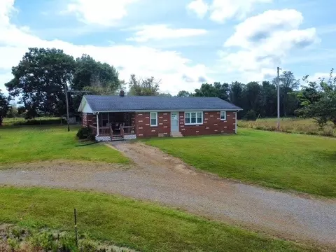 7102 Akersville Rd, Fountain Run, KY 42133