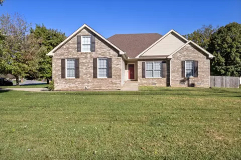 751 Isaac Dr, Clarksville, TN 37040