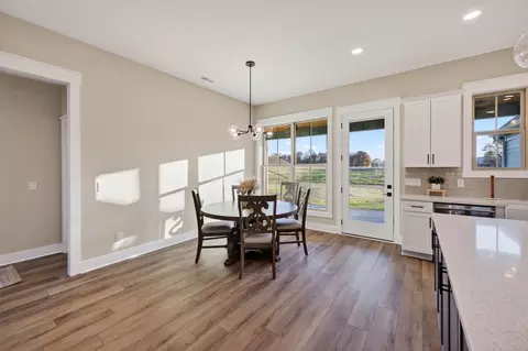Dining - 3966 Baggett Rd, Springfield, TN 37172 photo 1 of 2