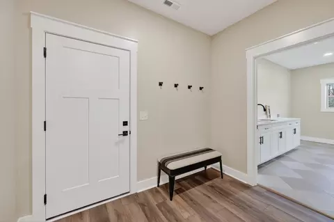 Entry Way - 3966 Baggett Rd, Springfield, TN 37172 photo 4 of 5