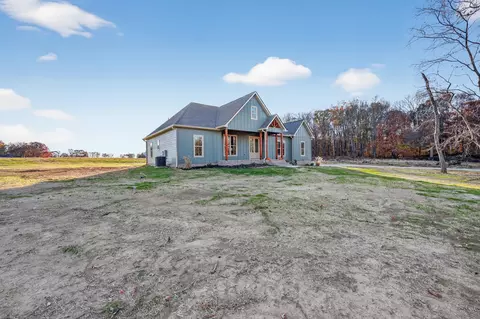 Exterior - 3966 Baggett Rd, Springfield, TN 37172 photo 4 of 10
