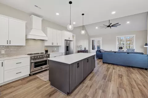 Kitchen - 3966 Baggett Rd, Springfield, TN 37172 photo 5 of 5
