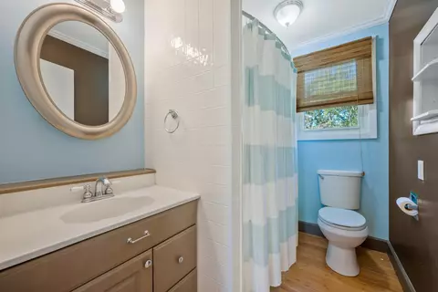 Bath - 3904 Cedar St, Centerville, TN 37033 photo 2 of 2