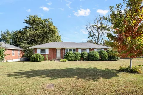 518 Scholarship Dr, Nashville, TN 37209