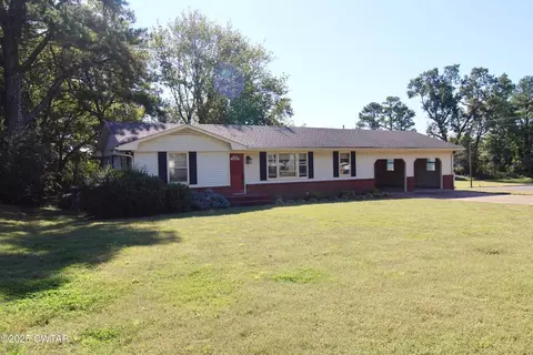 68 Brown St, Lexington, TN 38351