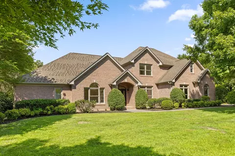 9539 Shadow Crossing Ln, Chattanooga, TN 37421