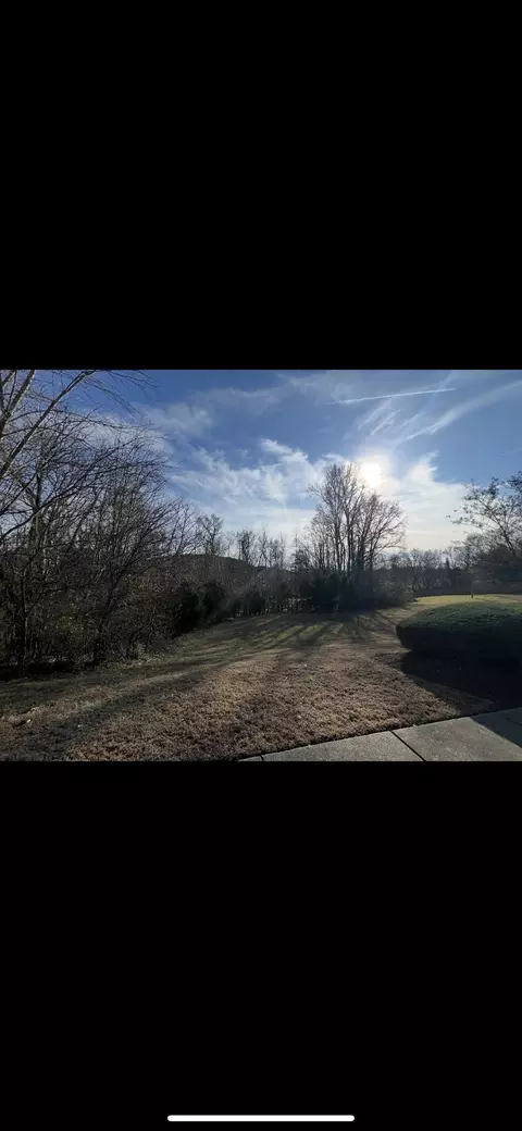 2704 Jasmine St, Lebanon, TN 37087