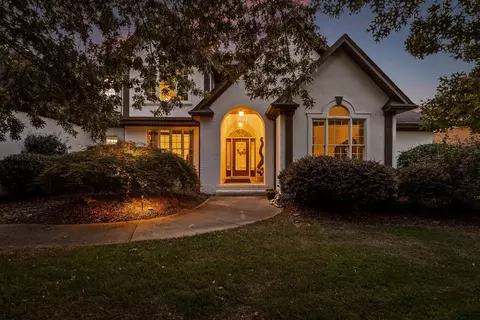 8646 Rambling Rose Dr, Ooltewah, TN 37363