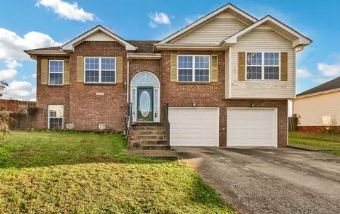 2776 Cascade Dr, Clarksville, TN 37042
