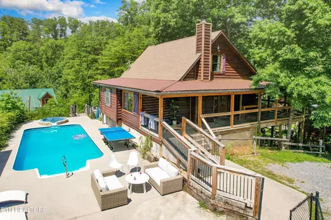 1940 Backhome Ln #2, Sevierville, TN 37876