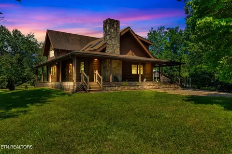 3001 Lora Dr, Maryville, TN 37803