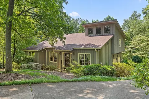 9316 Royal Shadows Dr, Chattanooga, TN 37421