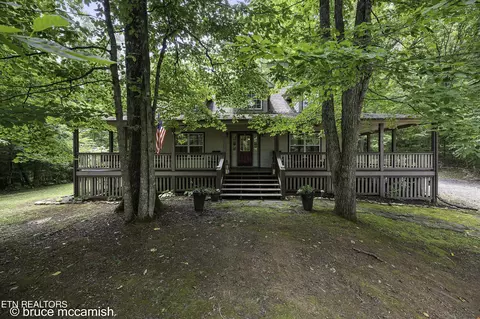 536 E Norris Point Rd, La Follette, TN 37766