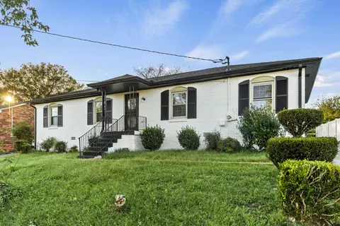 3853 Woodward Dr, Nashville, TN 37207