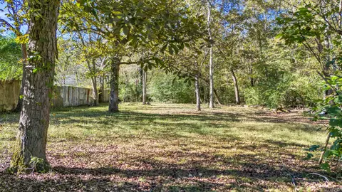 6807 Levi Rd, Hixson, TN 37343