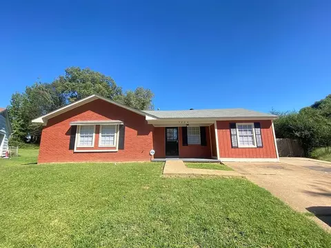 5204 Black Diamond Cv, Memphis, TN 38127