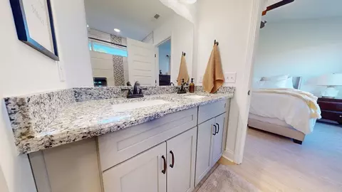 Bath - 3092 Sofia Ln, Springfield, TN 37172 photo 2 of 4