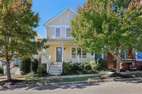 288 Augusta Ave, Pleasant View, TN 37146
