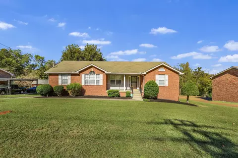1943 Pinehurst Dr, Nashville, TN 37216