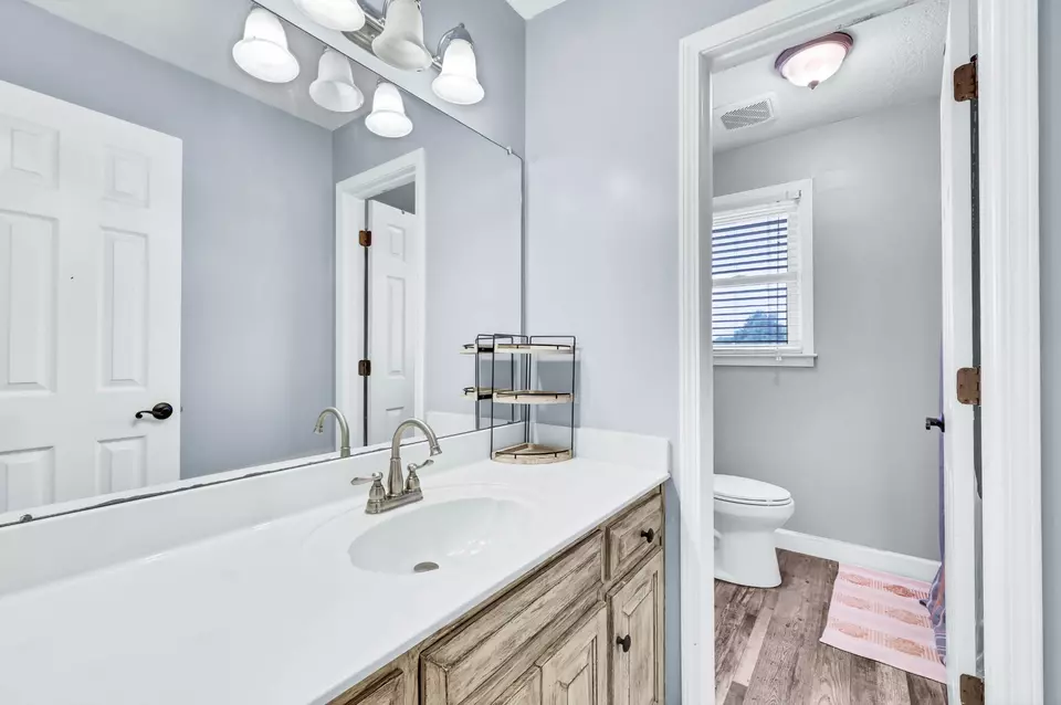 Bath - 2589 Stone Briar Dr, Clarksville, TN 37043 photo 5 of 5