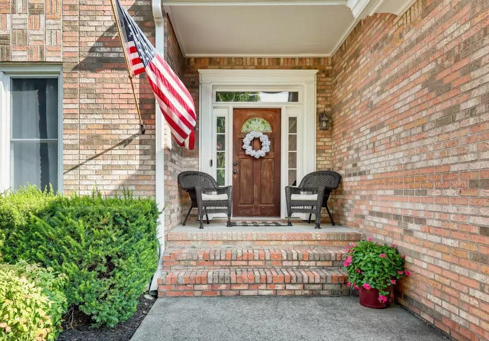 Exterior - 2589 Stone Briar Dr, Clarksville, TN 37043 photo 4 of 11