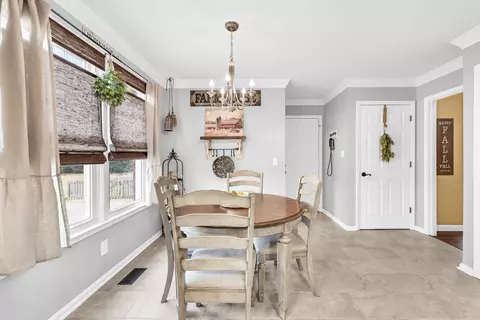Dining - 2589 Stone Briar Dr, Clarksville, TN 37043 photo 1 of 3