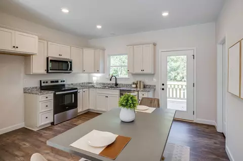 Kitchen - 255 Aulidge Loop, White Bluff, TN 37187 photo 1 of 4