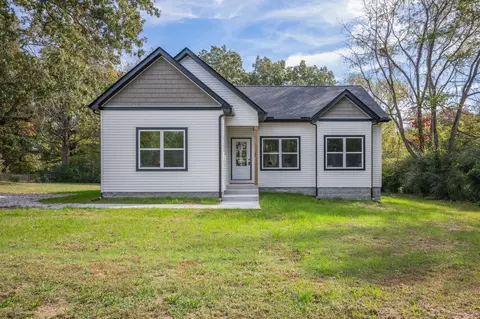 255 Aulidge Loop, White Bluff, TN 37187