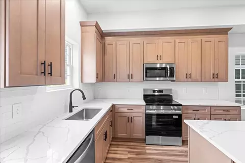 327 Seneca Dr, Nashville, TN 37214