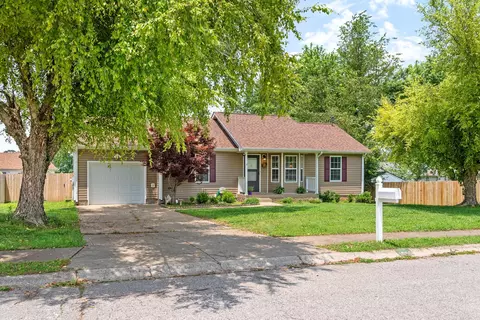1055 Meshaw Trl, Clarksville, TN 37040