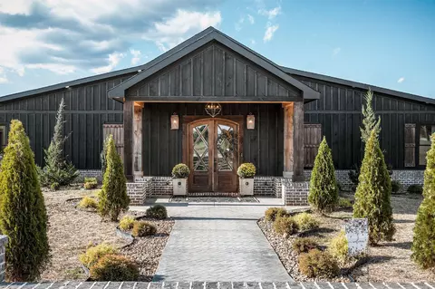 1656 Dibrell Lucky Rd, Mcminnville, TN 37110