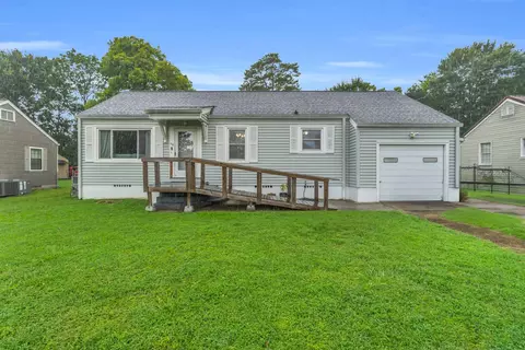 38 Tanforan Dr, Rossville, GA 30741