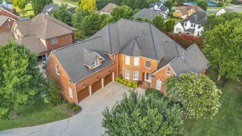 7452 Splendid View Dr, Ooltewah, TN 37363