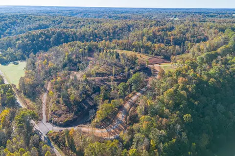 975 Weakley Creek Rd, Lawrenceburg, TN 38464